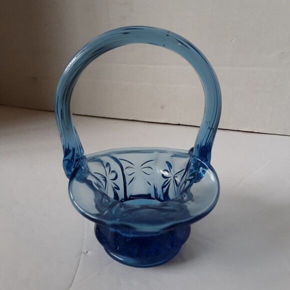 Fenton Small Glass Basket Blue Color - Picture 10 of 12